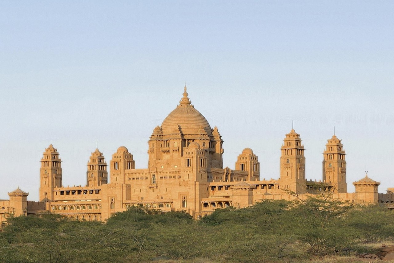 Day 04: Jodhpur - Udaipur (≈ 240 km / 5-6 hrs)
